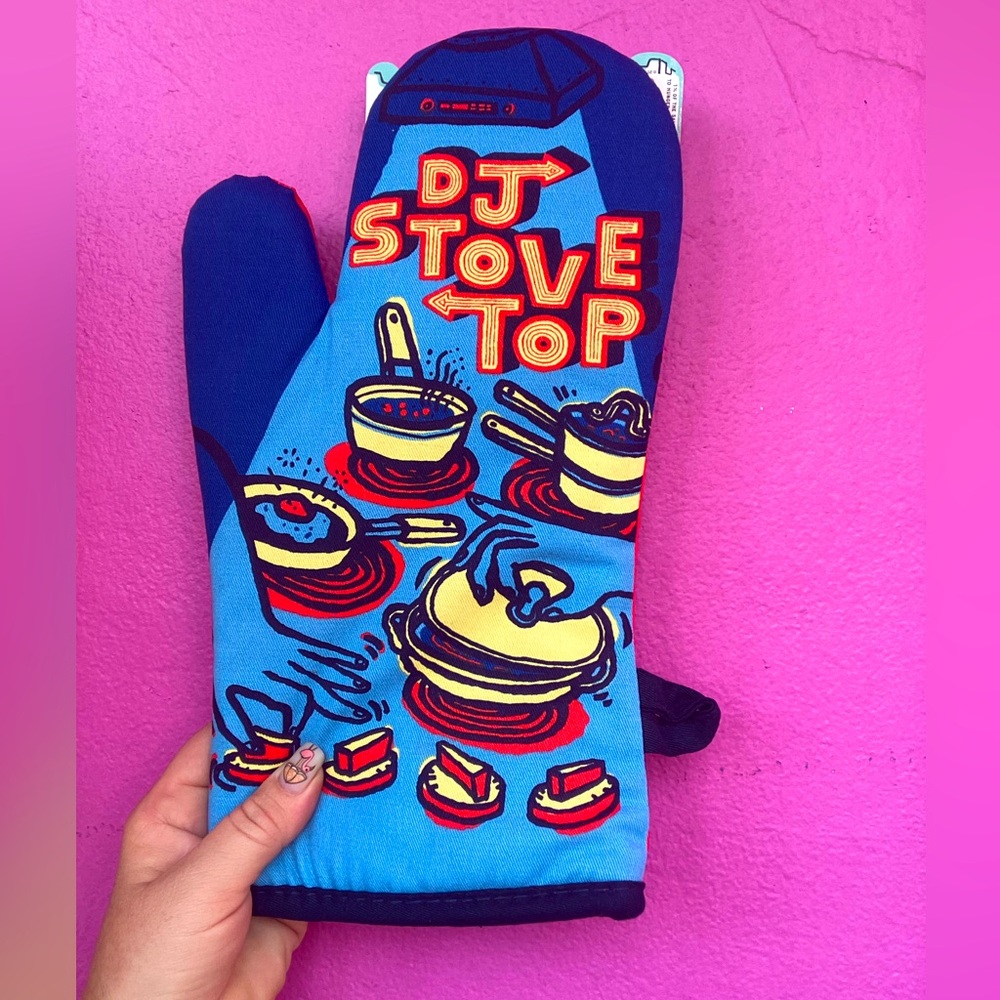 NWT Blue Q Oven Mitt